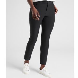 Athleta Stellar Trouser Size 4